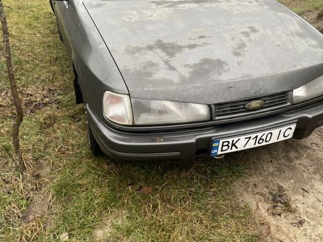 Сірий Форд Сієрра, об'ємом двигуна 2 л та пробігом 250 тис. км за 550 $, фото 1 на Automoto.ua