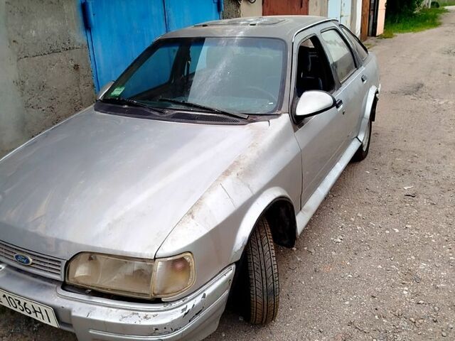 Серый Форд Сиерра, объемом двигателя 0 л и пробегом 0 тыс. км за 500 $, фото 1 на Automoto.ua