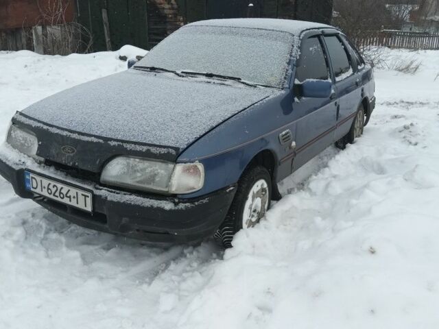 Синий Форд Сиерра, объемом двигателя 1.8 л и пробегом 300 тыс. км за 600 $, фото 1 на Automoto.ua
