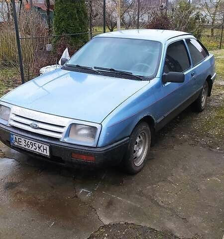 Синій Форд Сієрра, об'ємом двигуна 1.57 л та пробігом 90 тис. км за 900 $, фото 1 на Automoto.ua