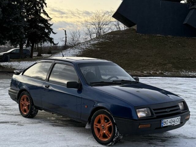 Синій Форд Сієрра, об'ємом двигуна 1.6 л та пробігом 241 тис. км за 800 $, фото 1 на Automoto.ua