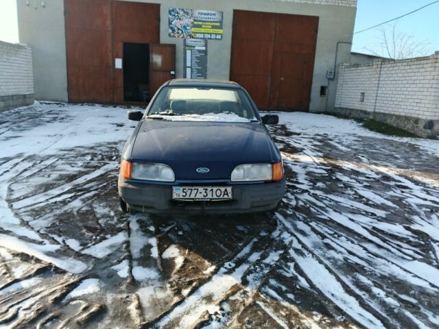 Синій Форд Сієрра, об'ємом двигуна 2 л та пробігом 200 тис. км за 750 $, фото 1 на Automoto.ua