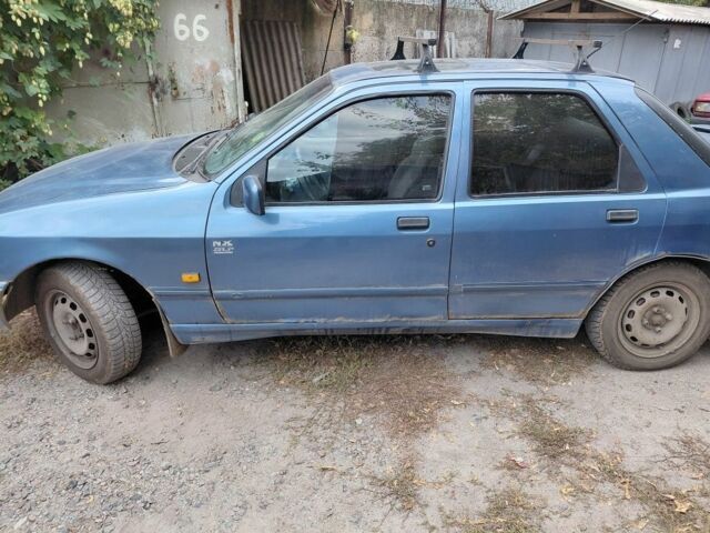 Синий Форд Сиерра, объемом двигателя 2 л и пробегом 300 тыс. км за 600 $, фото 1 на Automoto.ua