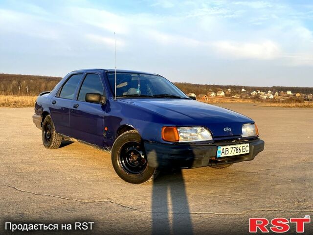 Синий Форд Сиерра, объемом двигателя 2 л и пробегом 300 тыс. км за 800 $, фото 1 на Automoto.ua