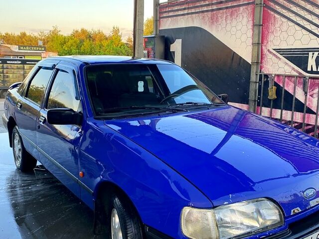 Синій Форд Сієрра, об'ємом двигуна 2 л та пробігом 0 тис. км за 1500 $, фото 1 на Automoto.ua