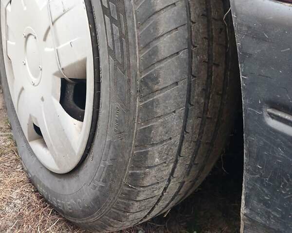 Синій Форд Сієрра, об'ємом двигуна 2 л та пробігом 270 тис. км за 1087 $, фото 1 на Automoto.ua