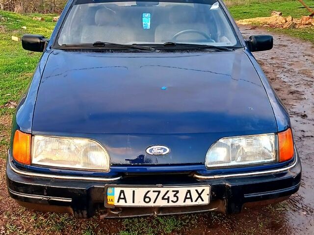 Синій Форд Сієрра, об'ємом двигуна 2 л та пробігом 100 тис. км за 800 $, фото 1 на Automoto.ua