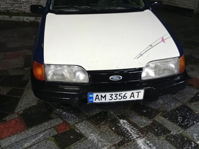 Синій Форд Сієрра, об'ємом двигуна 1.8 л та пробігом 100 тис. км за 654 $, фото 1 на Automoto.ua