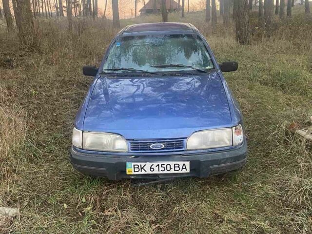 Синий Форд Сиерра, объемом двигателя 2 л и пробегом 370 тыс. км за 480 $, фото 1 на Automoto.ua