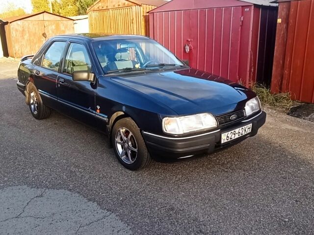 Синий Форд Сиерра, объемом двигателя 2 л и пробегом 428 тыс. км за 1000 $, фото 1 на Automoto.ua