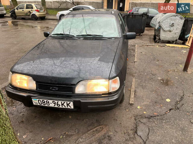 Синий Форд Сиерра, объемом двигателя 1.8 л и пробегом 250 тыс. км за 700 $, фото 1 на Automoto.ua