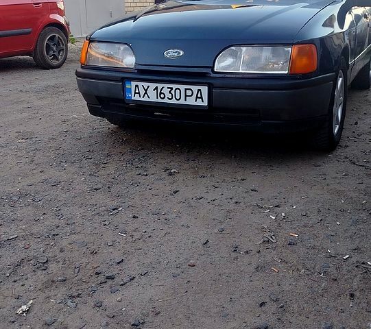 Синий Форд Сиерра, объемом двигателя 1.6 л и пробегом 203 тыс. км за 900 $, фото 1 на Automoto.ua