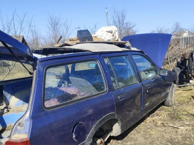 Синий Форд Сиерра, объемом двигателя 0 л и пробегом 600 тыс. км за 226 $, фото 1 на Automoto.ua