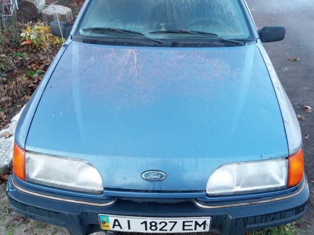 Синий Форд Сиерра, объемом двигателя 0 л и пробегом 150 тыс. км за 500 $, фото 1 на Automoto.ua
