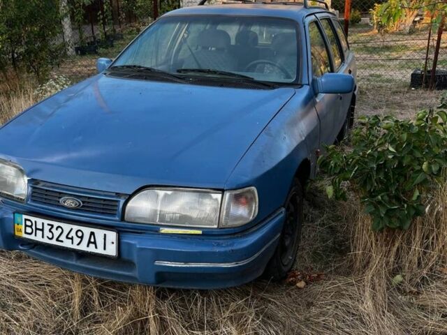 Синий Форд Сиерра, объемом двигателя 2 л и пробегом 1000 тыс. км за 477 $, фото 1 на Automoto.ua