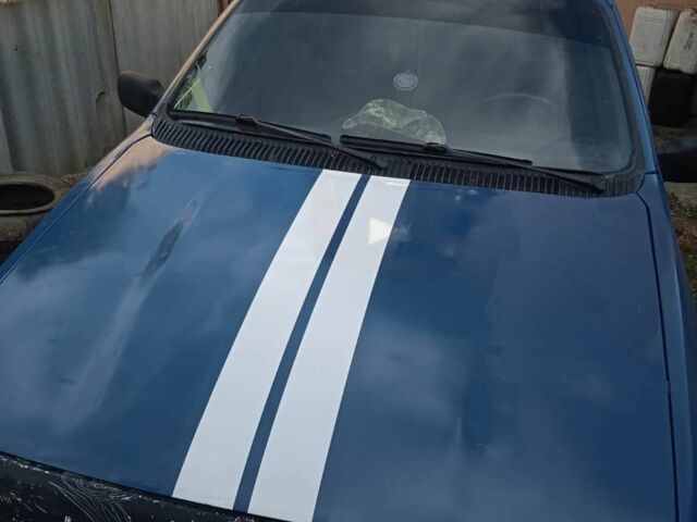 Синий Форд Сиерра, объемом двигателя 1.6 л и пробегом 300 тыс. км за 950 $, фото 1 на Automoto.ua