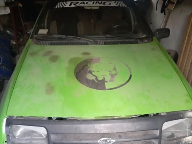 Зеленый Форд Сиерра, объемом двигателя 2 л и пробегом 490 тыс. км за 850 $, фото 1 на Automoto.ua