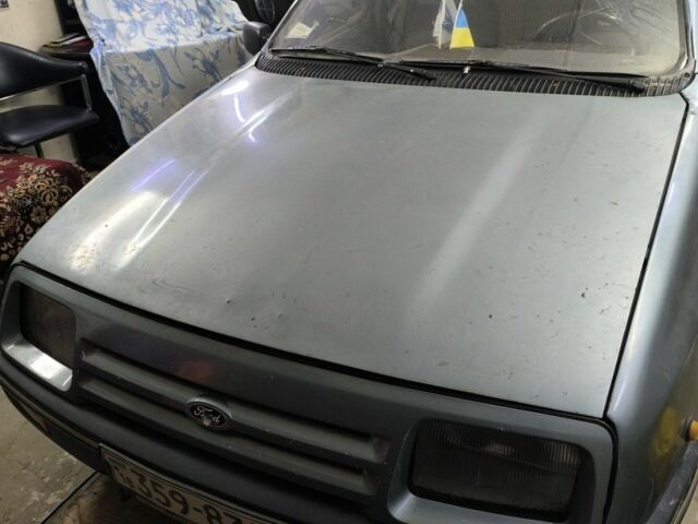 Зелений Форд Сієрра, об'ємом двигуна 1.8 л та пробігом 64 тис. км за 250 $, фото 1 на Automoto.ua