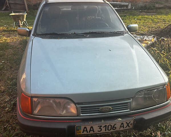 Зеленый Форд Сиерра, объемом двигателя 2 л и пробегом 400 тыс. км за 800 $, фото 1 на Automoto.ua