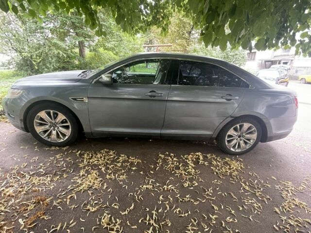 Сірий Форд Таунус, об'ємом двигуна 3.5 л та пробігом 220 тис. км за 5497 $, фото 1 на Automoto.ua