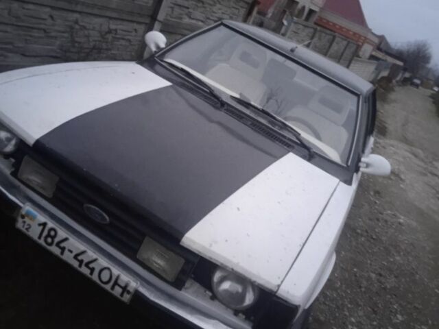 Білий Форд Taurus, об'ємом двигуна 2.5 л та пробігом 111 тис. км за 594 $, фото 1 на Automoto.ua