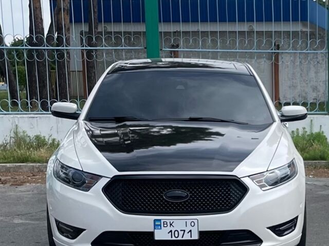 Білий Форд Taurus, об'ємом двигуна 3.5 л та пробігом 138 тис. км за 18500 $, фото 1 на Automoto.ua