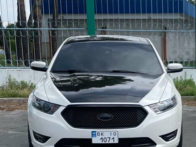 Білий Форд Taurus, об'ємом двигуна 3.5 л та пробігом 138 тис. км за 18500 $, фото 1 на Automoto.ua