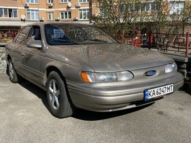 Бежевий Форд Taurus, об'ємом двигуна 3 л та пробігом 206 тис. км за 2499 $, фото 1 на Automoto.ua