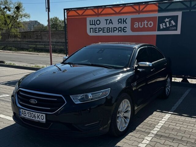 Черный Форд Таурус, объемом двигателя 3.5 л и пробегом 145 тыс. км за 9999 $, фото 1 на Automoto.ua