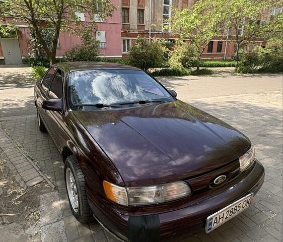 Красный Форд Таурус, объемом двигателя 3 л и пробегом 3 тыс. км за 1200 $, фото 1 на Automoto.ua