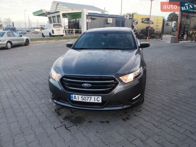 Сірий Форд Taurus, об'ємом двигуна 3.5 л та пробігом 157 тис. км за 10000 $, фото 1 на Automoto.ua