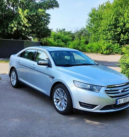 Серый Форд Таурус, объемом двигателя 3.5 л и пробегом 109 тыс. км за 16800 $, фото 1 на Automoto.ua