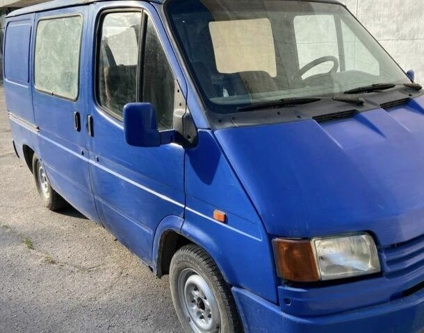 Синій Форд Терріторі, об'ємом двигуна 2 л та пробігом 350 тис. км за 950 $, фото 1 на Automoto.ua