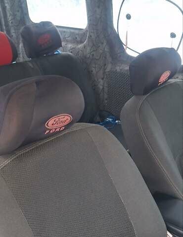 Білий Форд Турнео Коннект, об'ємом двигуна 1.8 л та пробігом 383 тис. км за 3800 $, фото 1 на Automoto.ua