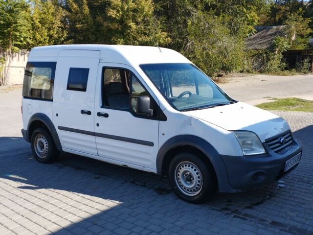 Білий Форд Турнео Коннект, об'ємом двигуна 1.8 л та пробігом 222 тис. км за 4600 $, фото 1 на Automoto.ua