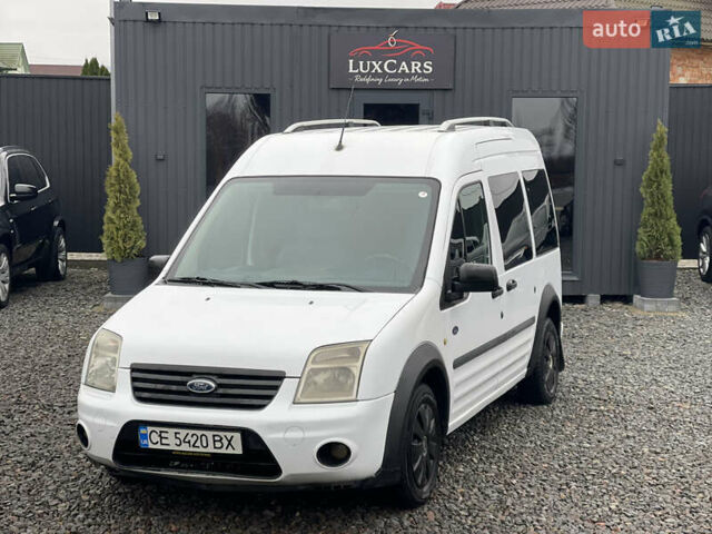 Белый Форд Турнео Коннект, объемом двигателя 1.75 л и пробегом 330 тыс. км за 5450 $, фото 1 на Automoto.ua