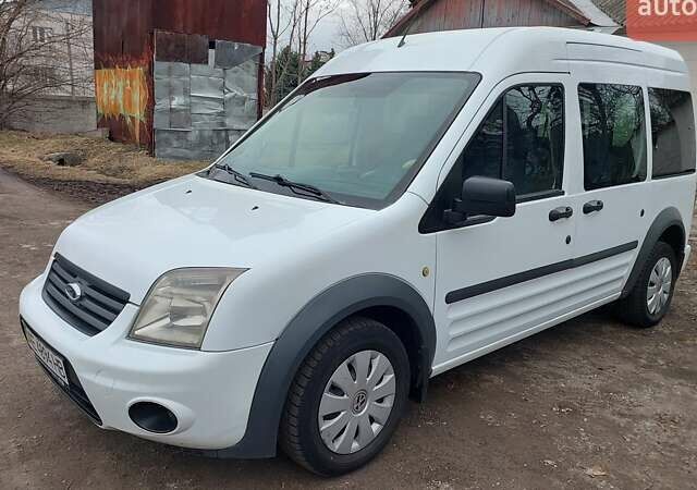 Белый Форд Турнео Коннект, объемом двигателя 1.76 л и пробегом 277 тыс. км за 5950 $, фото 1 на Automoto.ua