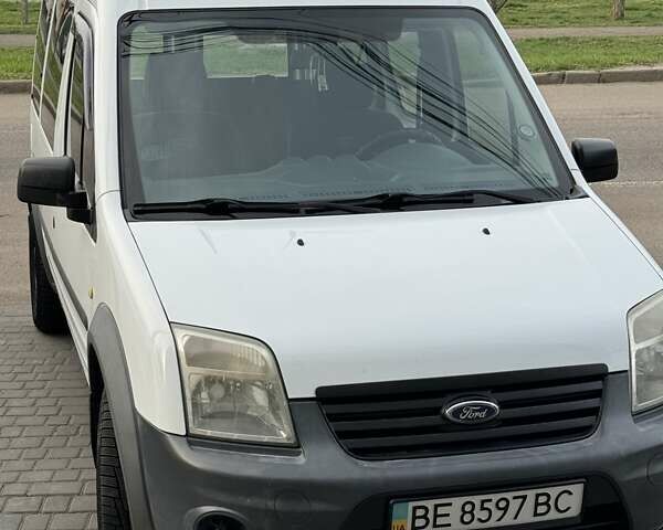 Форд Турнео Коннект 2012 в Николаеве на Automoto.ua Белый Форд Турнео Коннект, объемом двигателя 1.76 л и пробегом 230 тыс. км за 5200 $, фото 1 на Automoto.ua