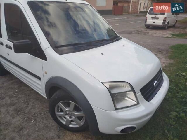 Білий Форд Турнео Коннект, об'ємом двигуна 1.8 л та пробігом 295 тис. км за 6800 $, фото 1 на Automoto.ua