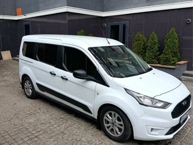 Белый Форд Турнео Коннект, объемом двигателя 1.5 л и пробегом 1 тыс. км за 17770 $, фото 1 на Automoto.ua