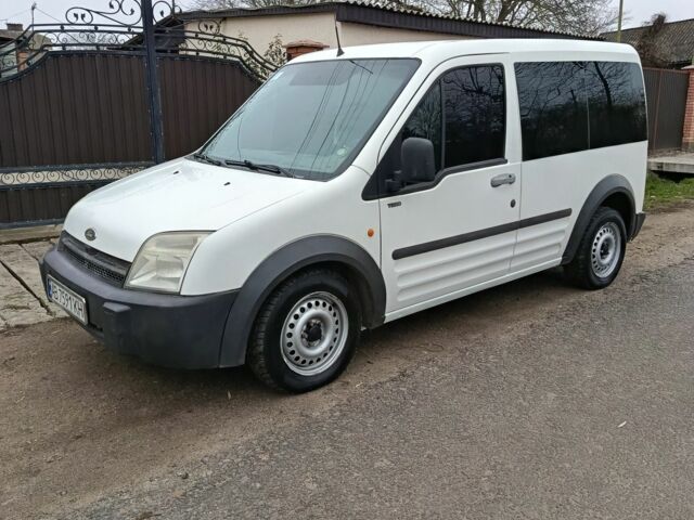 Белый Форд Турнео Коннект, объемом двигателя 1.8 л и пробегом 210 тыс. км за 3800 $, фото 1 на Automoto.ua