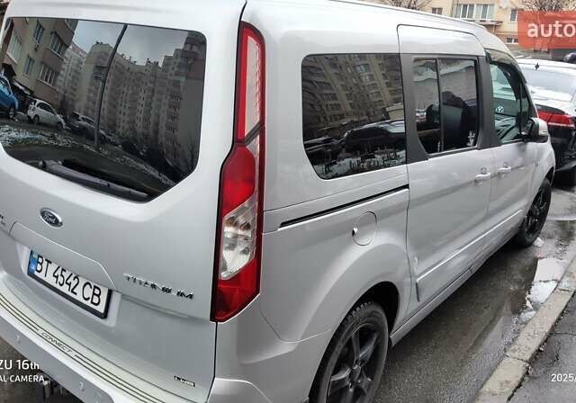 Форд Турнео Коннект 2016 у Вишневом на Automoto.ua Сірий Форд Турнео Коннект, об'ємом двигуна 2.5 л та пробігом 180 тис. км за 13000 $, фото 1 на Automoto.ua