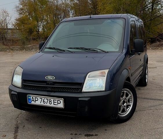 Синий Форд Турнео Коннект, объемом двигателя 1.8 л и пробегом 450 тыс. км за 4100 $, фото 1 на Automoto.ua