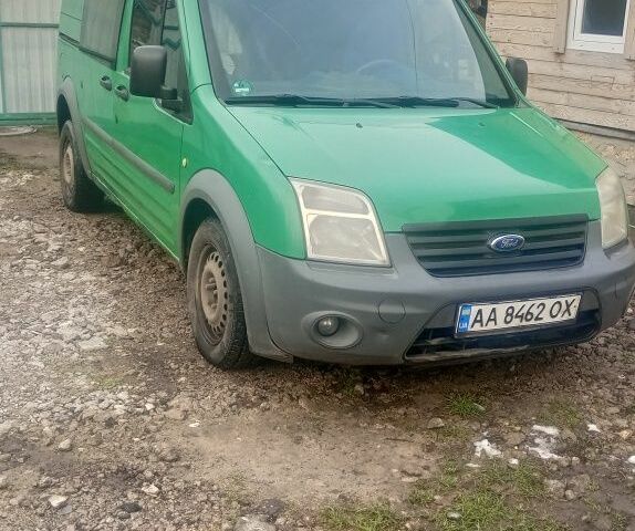 Зеленый Форд Турнео Коннект, объемом двигателя 1.8 л и пробегом 460 тыс. км за 3500 $, фото 1 на Automoto.ua