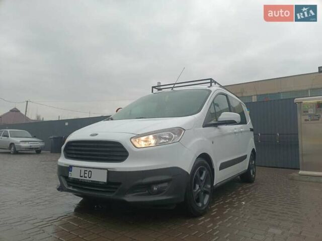 Белый Форд Tourneo Courier, объемом двигателя 1.5 л и пробегом 220 тыс. км за 10000 $, фото 1 на Automoto.ua