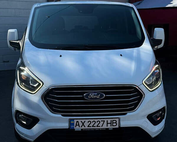 Білий Форд Турнео Кастом, об'ємом двигуна 2 л та пробігом 144 тис. км за 34500 $, фото 1 на Automoto.ua