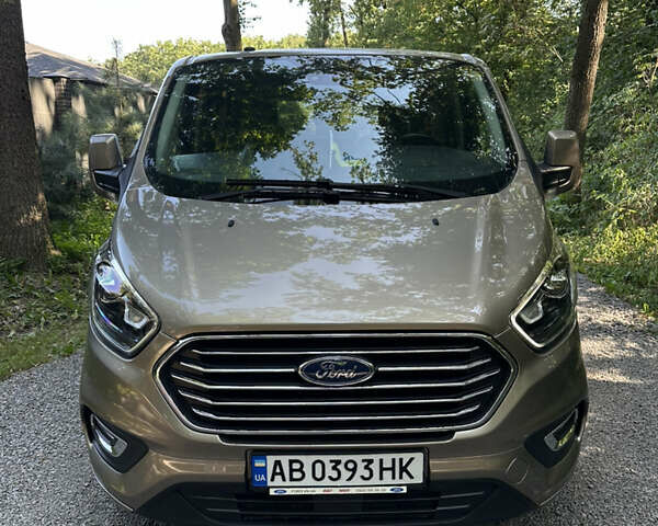 Бежевий Форд Турнео Кастом, об'ємом двигуна 2 л та пробігом 79 тис. км за 37000 $, фото 1 на Automoto.ua