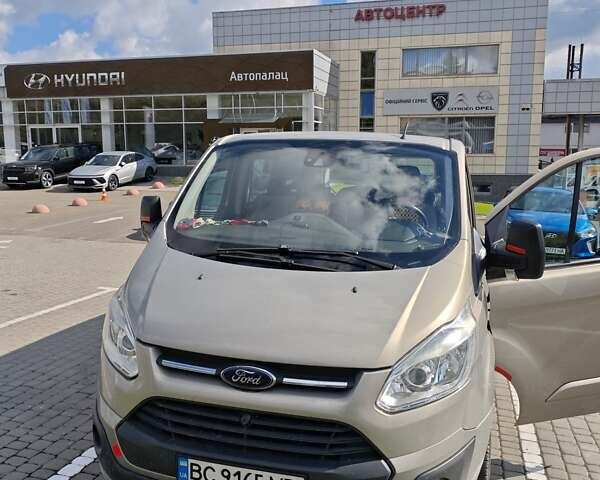 Сірий Форд Турнео Кастом, об'ємом двигуна 2.2 л та пробігом 230 тис. км за 14000 $, фото 1 на Automoto.ua