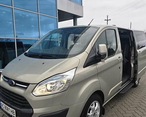 Сірий Форд Турнео Кастом, об'ємом двигуна 2.2 л та пробігом 218 тис. км за 18400 $, фото 1 на Automoto.ua