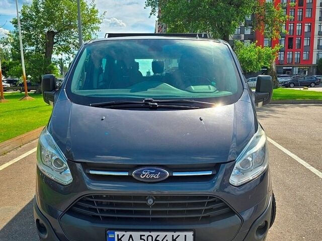 Сірий Форд Турнео Кастом, об'ємом двигуна 2.2 л та пробігом 242 тис. км за 19000 $, фото 1 на Automoto.ua